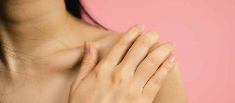 Regeneracja i ulga: dlaczego specjalistyczne kosmetyki onkologiczne to niezbędne wsparcie w leczeniu nowotworowym